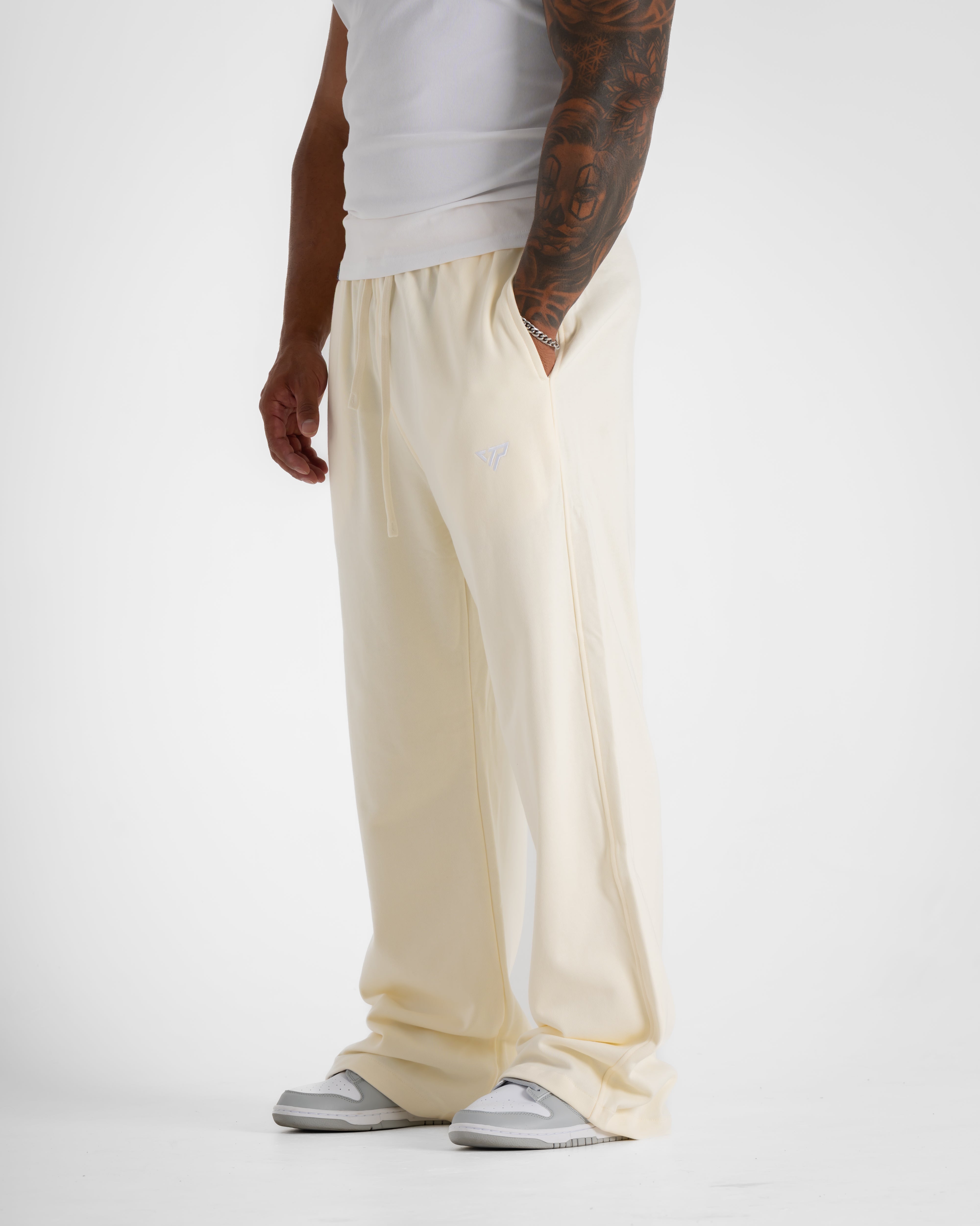 KTP STRAIGHT LEG JOGGER - IVORY